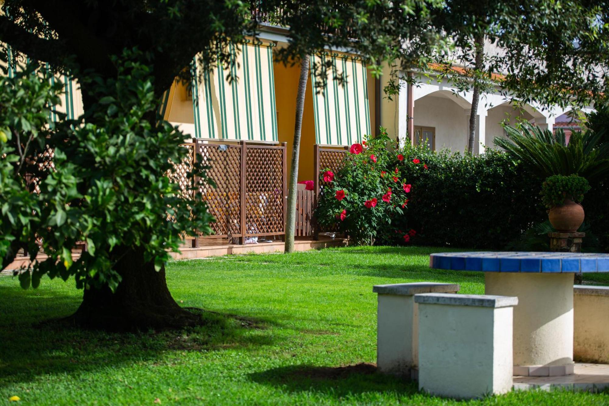 I Lecci Guesthouse San Felice Circeo Kültér fotó